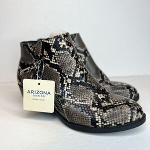 Arizona Jean Co. Womens Side Zip Snake Print Ankle Boots Sz 5M New with tag